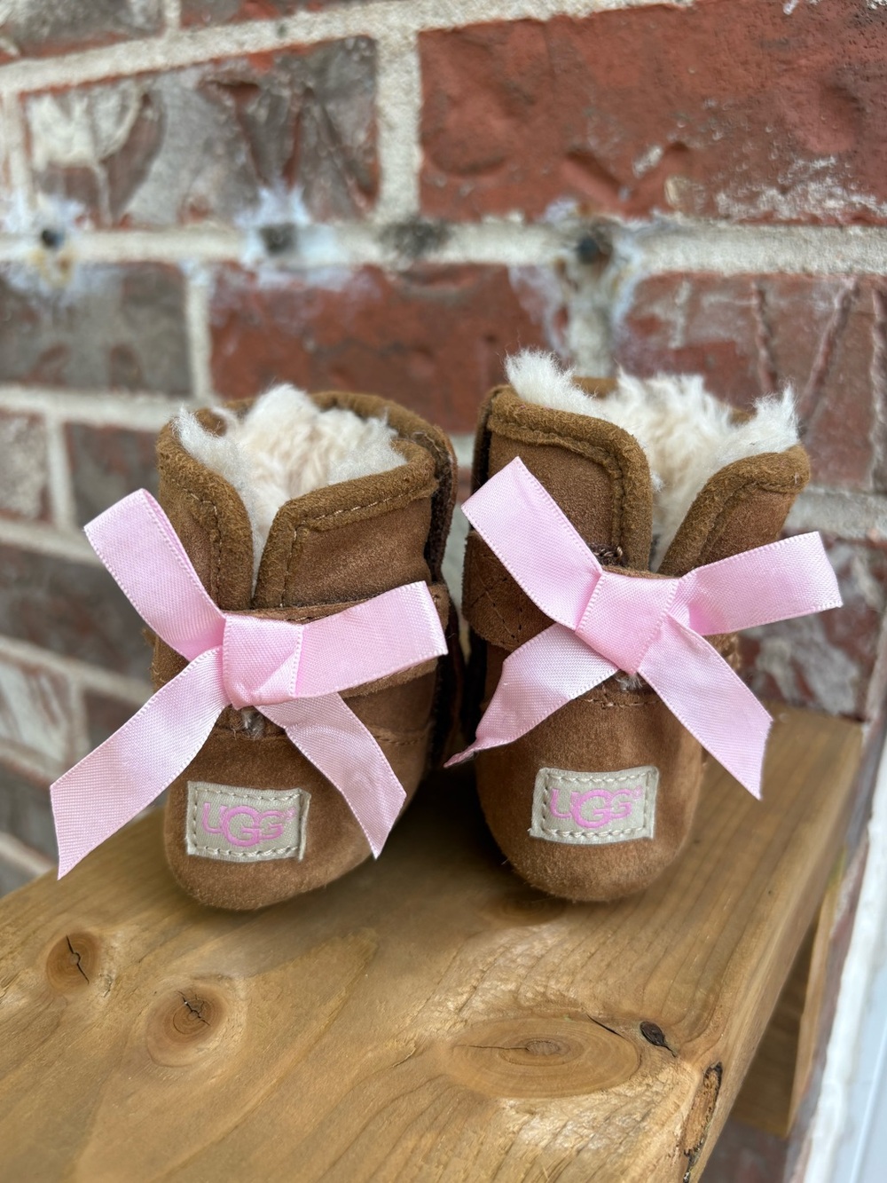 UGG Baby Jesse Bow II booties Size 2/3
